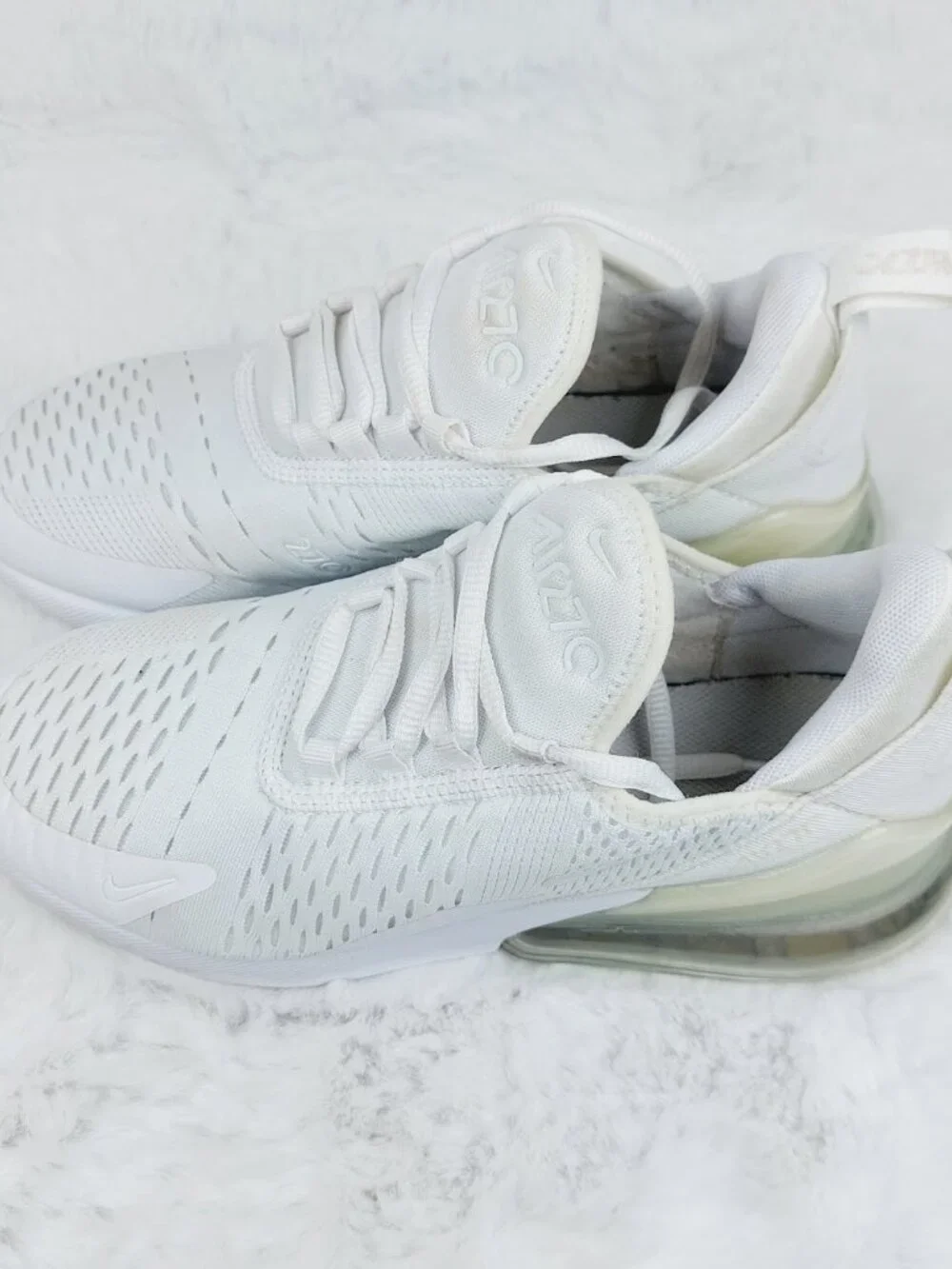 Nike Air Max 270 Girls' White Metallic Silver Lace-Up Low Top Sneakers Size 5Y